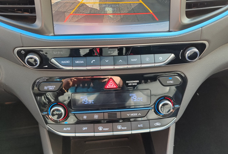 Hyundai Ioniq 1.6 GDi 141 hybrid DCT6 105 cv Executive