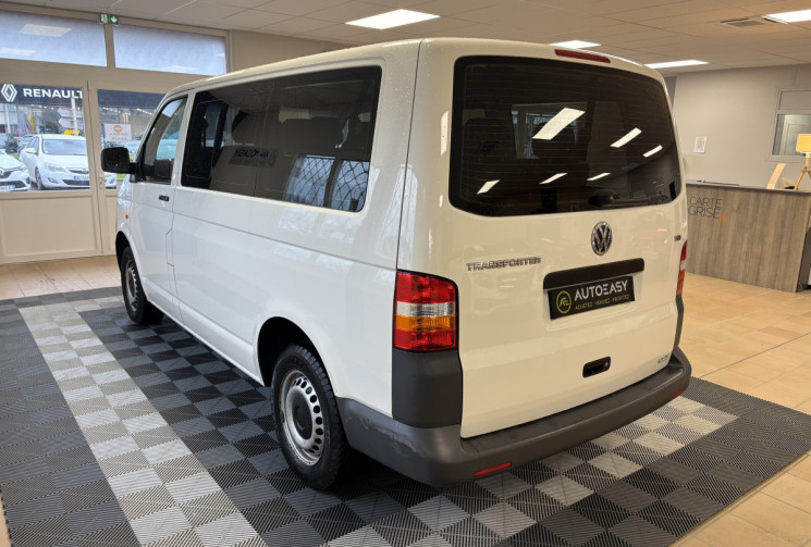 Volkswagen Transporter COMBI T5 2.5 TDI 130 / 9 PLACES