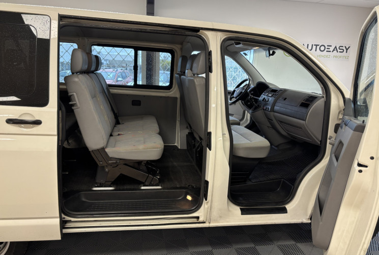 Volkswagen Transporter COMBI T5 2.5 TDI 130 / 9 PLACES
