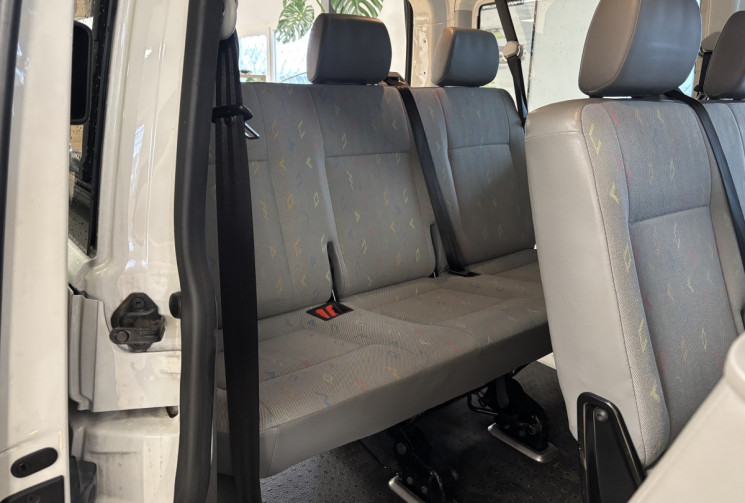 Volkswagen Transporter COMBI T5 2.5 TDI 130 / 9 PLACES