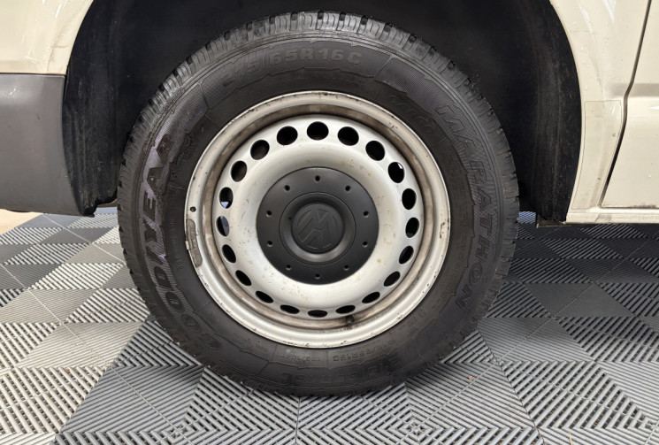 Volkswagen Transporter COMBI T5 2.5 TDI 130 / 9 PLACES