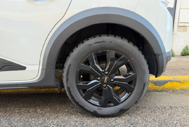 Dacia Sandero DACIA SANDERO TCE 110 STEPWAY EXTREME + / 1er MAIN / ETAT NEUF / CARPLAY / CAMERA /