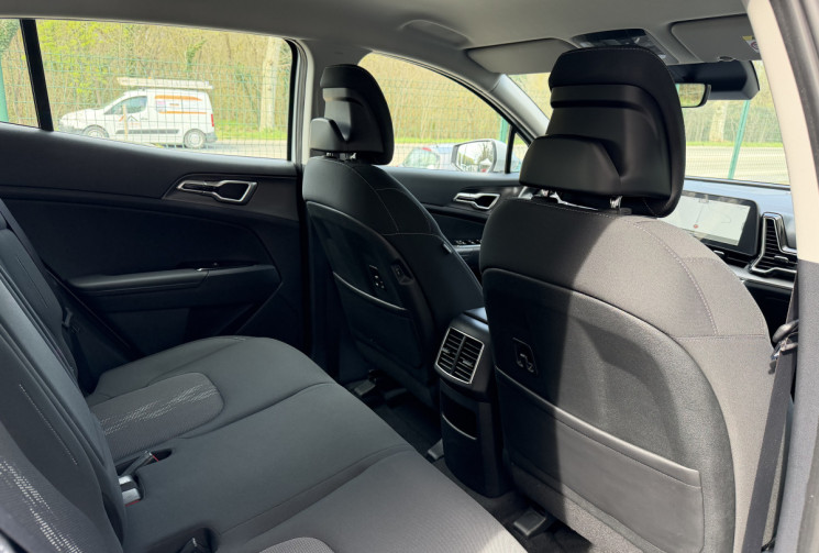 Kia Sportage 1.6 T-GDI 230 HEV ACTIVE 4X2 BVA6 * ENTRETIEN A JOUR * GARANTIE KIA 07/2031