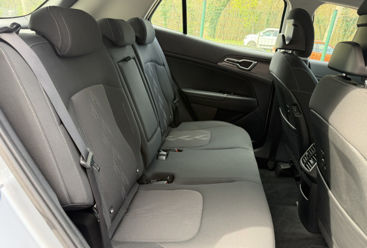 Kia Sportage 1.6 T-GDI 230 HEV ACTIVE 4X2 BVA6 * ENTRETIEN A JOUR * GARANTIE KIA 07/2031
