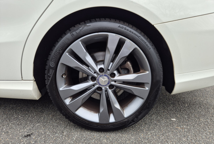 Mercedes CLA Shooting Brake 220 d Sensation 7G-DCT