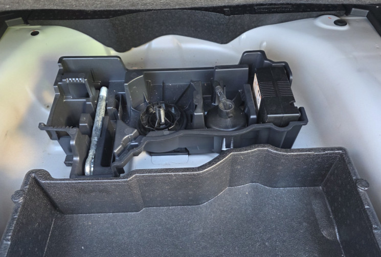 Peugeot 2008 HDI 110 ALLURE / ENTRETIEN A JOUR 