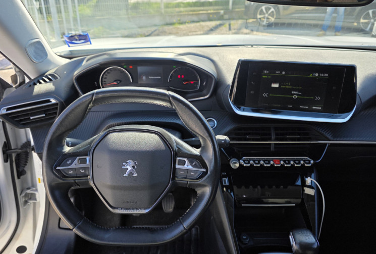Peugeot 2008 HDI 110 ALLURE / ENTRETIEN A JOUR 