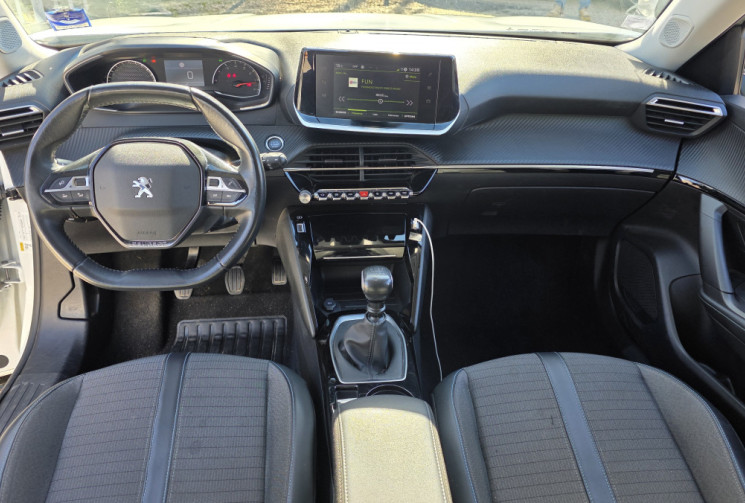 Peugeot 2008 HDI 110 ALLURE / ENTRETIEN A JOUR 
