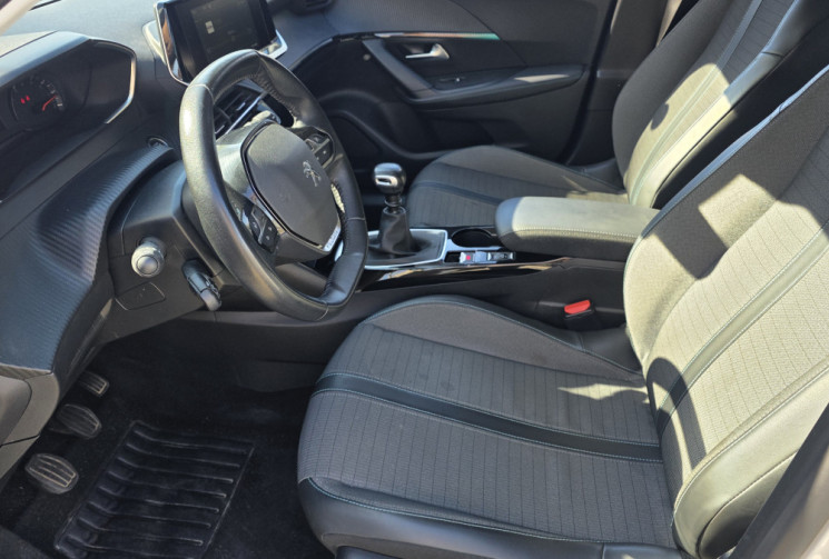Peugeot 2008 1.5 HDI 110 ALLURE / ENTRETIEN A JOUR 
