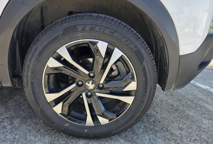 Peugeot 2008 HDI 110 ALLURE / ENTRETIEN A JOUR 