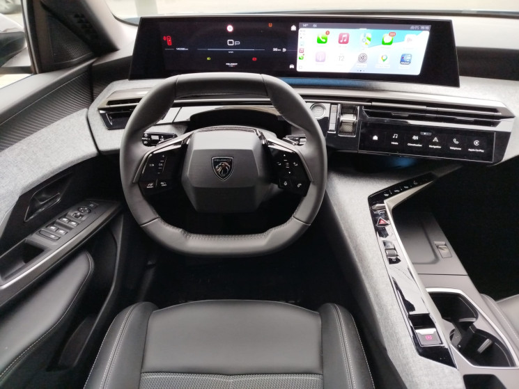 Peugeot 3008 III 1.2 Hybrid // ALLURE // e-DSC6 136 cv