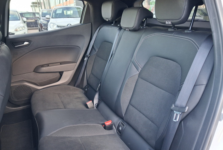 Renault CLIO V TCE 130 EDC INTENS