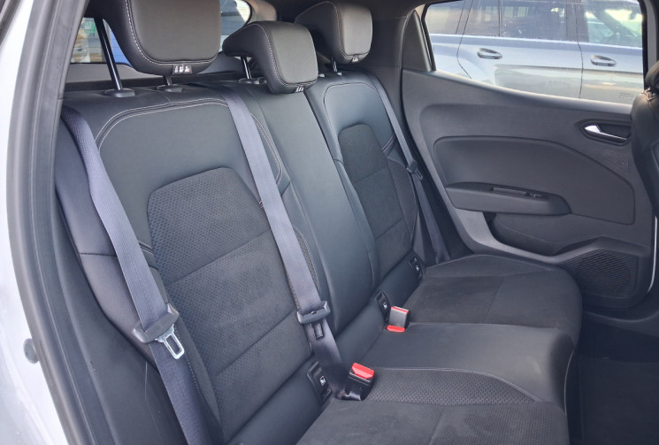 Renault CLIO V TCE 130 EDC INTENS