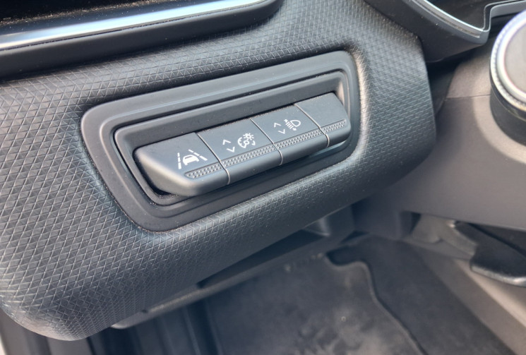 Renault CLIO V TCE 130 EDC INTENS