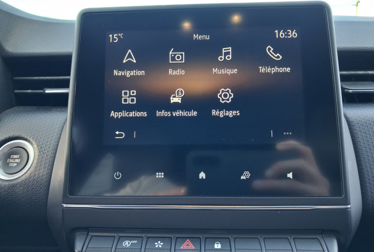 Renault CLIO V TCE 130 EDC INTENS