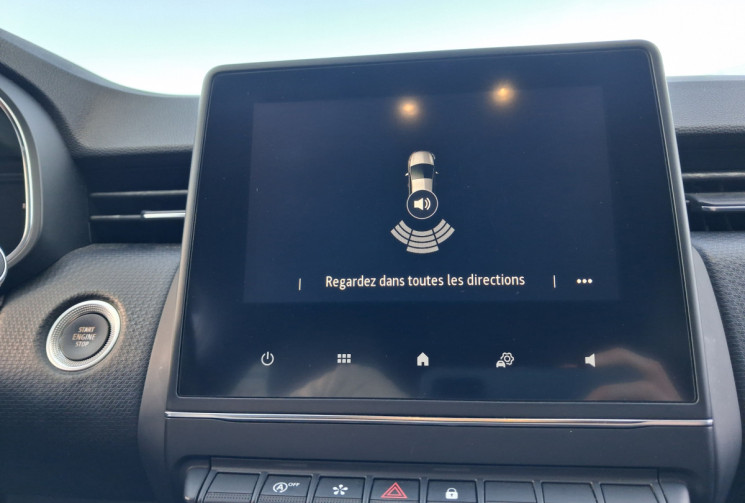 Renault CLIO V TCE 130 EDC INTENS