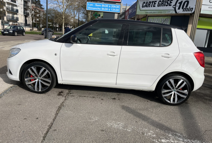 Skoda Fabia RS II Phase 2 1.4 TFSi  DSG7 180 cv Boîte auto