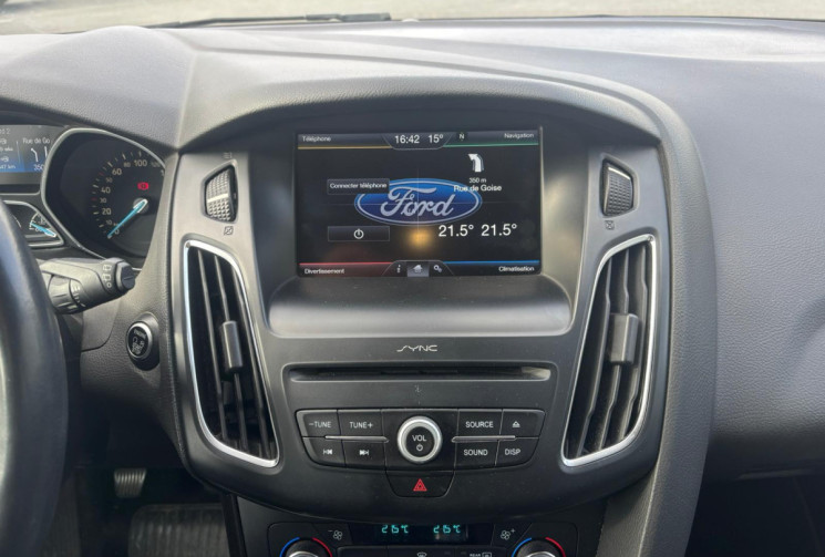 Ford Focus III 1.0 ECOBOOST 125 TITANIUM / GPS / RADAR RECUL / GARANTIE 12 MOIS