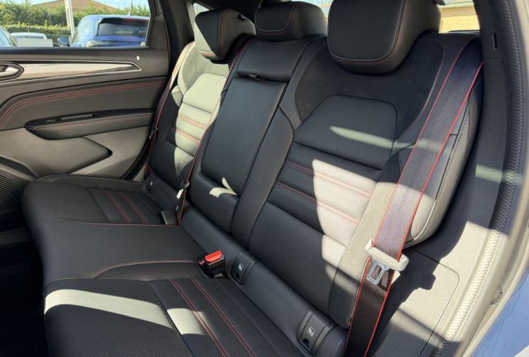 Renault Arkana 1.6 E-Tech 145 ch RS Line Toit ouvrant + Bose / Première main / Entretien Renault