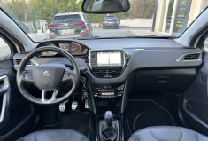 Peugeot 2008 1.2 110 CROSSWAY * TOIT PANO * ATTELAGE * FULL ENTRETIEN * DISTRI OK * GARANTIE 6 MOIS