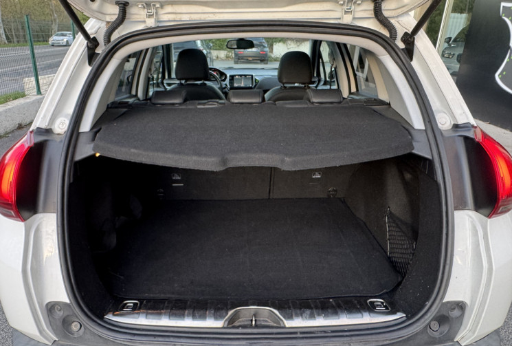 Peugeot 2008 1.2 110 CROSSWAY * TOIT PANO * ATTELAGE * FULL ENTRETIEN * DISTRI OK * GARANTIE 6 MOIS