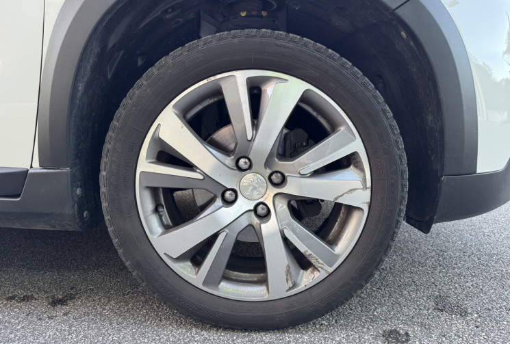 Peugeot 2008 1.2 110 CROSSWAY * TOIT PANO * ATTELAGE * FULL ENTRETIEN * DISTRI OK * GARANTIE 6 MOIS