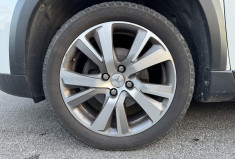 Peugeot 2008 1.2 110 CROSSWAY * TOIT PANO * ATTELAGE * FULL ENTRETIEN * DISTRI OK * GARANTIE 6 MOIS