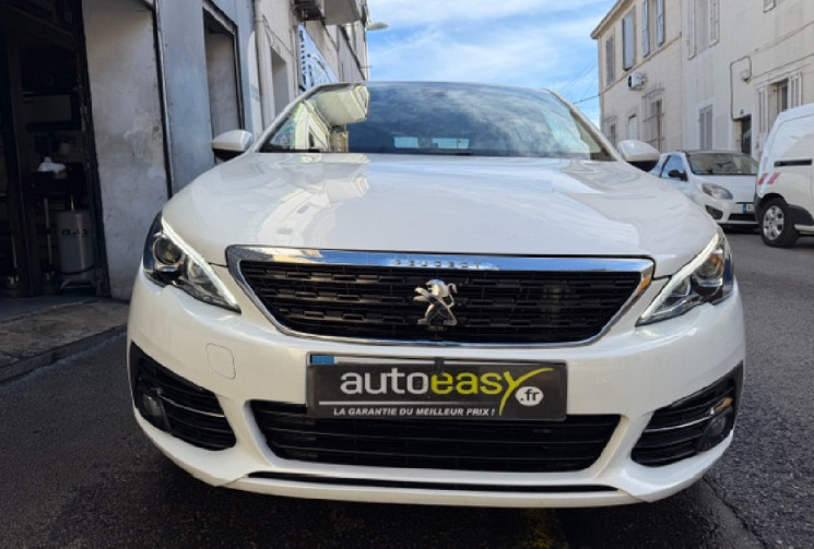 Peugeot 308 style 1.2 110 cv 2em main / CARPLAY / DISTRIBUTION NEUVE CHEZ PEUGEOT 