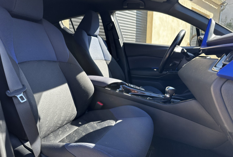 Toyota C-HR 122h Distinctive 2WD E-CVT / FULL ENTRETIEN TOYOTA