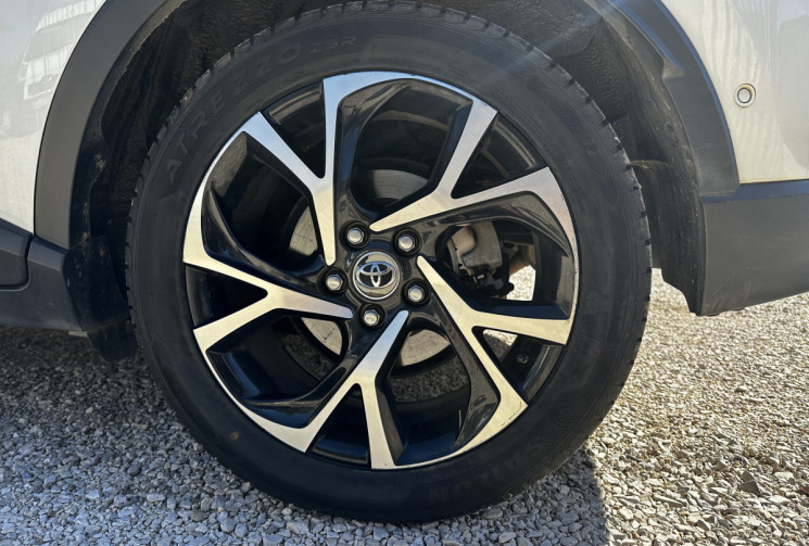Toyota C-HR 122h Distinctive 2WD E-CVT / FULL ENTRETIEN TOYOTA