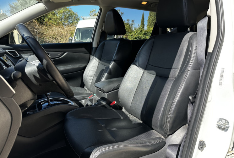 Nissan X-Trail III (T32) 1.6 dCi 130ch Tekna Xtronic Euro6 7 places + TOIT OUVRANT