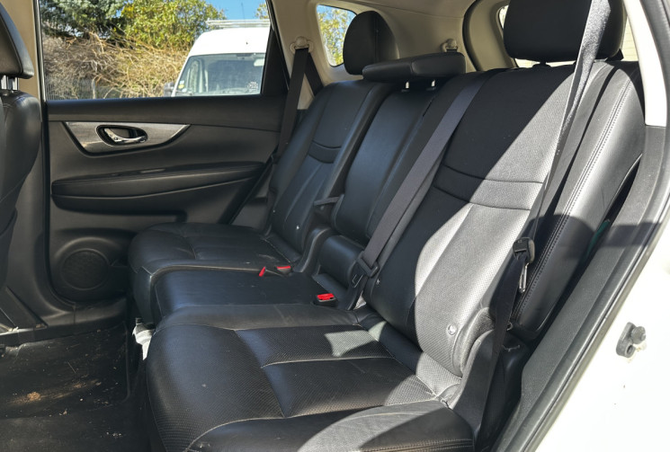 Nissan X-Trail III (T32) 1.6 dCi 130ch Tekna Xtronic Euro6 7 places + TOIT OUVRANT