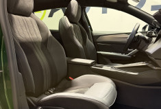 Peugeot 308 GT 1.2 130 EAT8 Toit ouvrant / sièges alcantara surpiqûres vertes / Hifi Focal