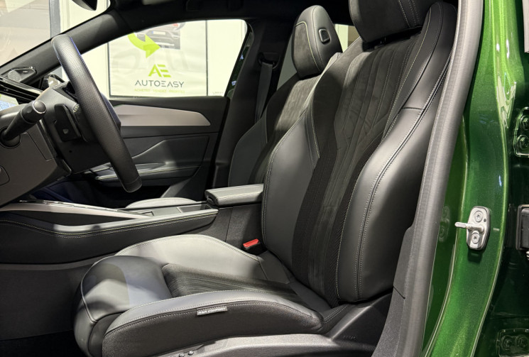 Peugeot 308 GT 1.2 130 EAT8 Toit ouvrant / sièges alcantara surpiqûres vertes / Hifi Focal