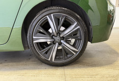 Peugeot 308 GT 1.2 130 EAT8 Toit ouvrant / sièges alcantara surpiqûres vertes / Hifi Focal