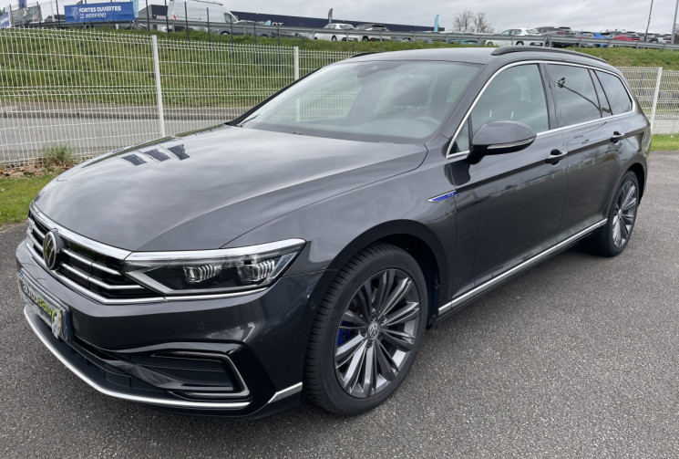Volkswagen Passat 1.4 TSi 16V 218 CV BMT HYBRID BVA BUSINESS MATRIX                    INESS PREMIUM
