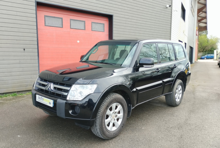 Mitsubishi Pajero 3.2 Di-D 200 Inform 7 Places 4x4 BVM5