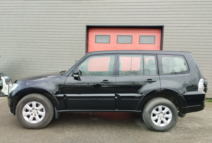 Mitsubishi Pajero 3.2 Di-D 200 Inform 7 Places 4x4 BVM5