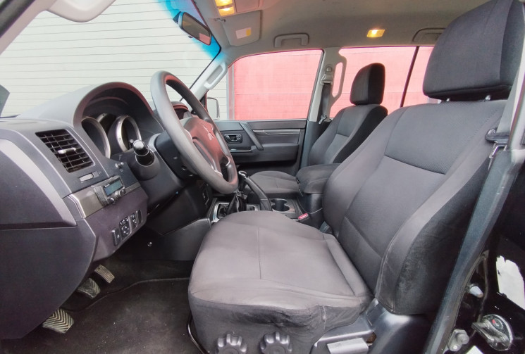 Mitsubishi Pajero 3.2 Di-D 200 Inform 7 Places 4x4 BVM5