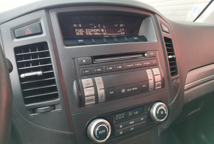 Mitsubishi Pajero 3.2 Di-D 200 Inform 7 Places 4x4 BVM5