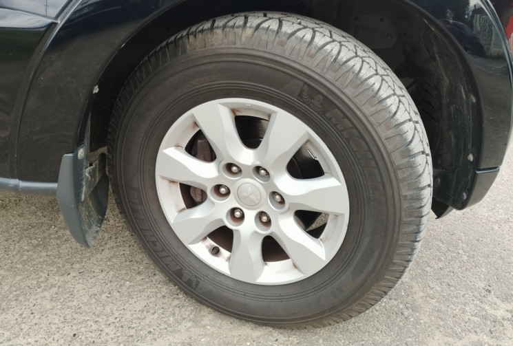 Mitsubishi Pajero 3.2 Di-D 200 Inform 7 Places 4x4 BVM5