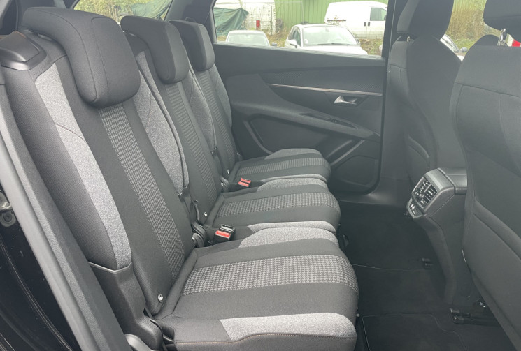 Peugeot 5008 II 1.5 BlueHDI 130 S&S Active Pack EAT8