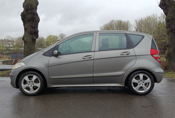 Mercedes Classe A A 200 AVANTGARDE (W169) 2.0 136 / MOTEUR A CHAINE / IDEAL JEUNE PERMIS