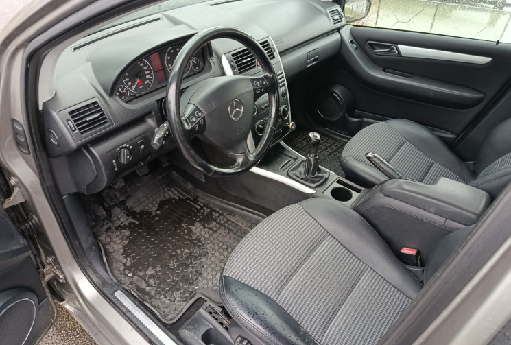 Mercedes Classe A A 200 AVANTGARDE (W169) 2.0 136 / MOTEUR A CHAINE / IDEAL JEUNE PERMIS