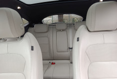 Jaguar E-Pace 2.0D R-DYNAMIC HSE 240 / TOIT PANORAMIQUE / GARANTIE MAI 2026
