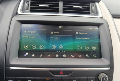 Jaguar E-Pace 2.0D R-DYNAMIC HSE 240 / TOIT PANORAMIQUE / GARANTIE MAI 2026