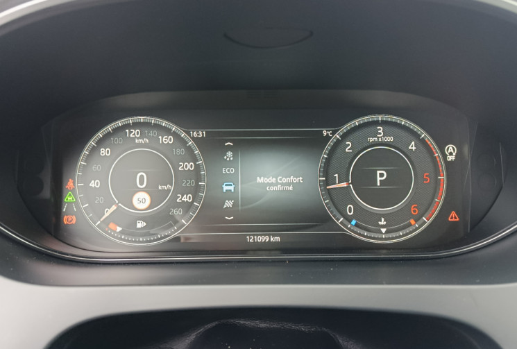 Jaguar E-Pace 2.0D R-DYNAMIC HSE 240 / TOIT PANORAMIQUE / GARANTIE MAI 2026