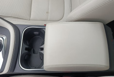 Jaguar E-Pace 2.0D R-DYNAMIC HSE 240 / TOIT PANORAMIQUE / GARANTIE MAI 2026