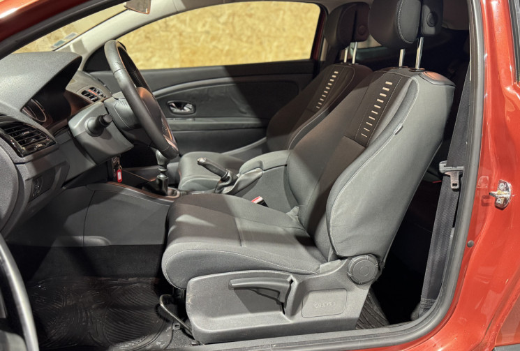 Renault Megane III Coupé GARANTIE 1 AN 1.4 TCE 131 cv