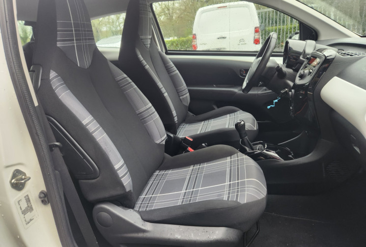 Peugeot 108 1.0 VTi Style 3p